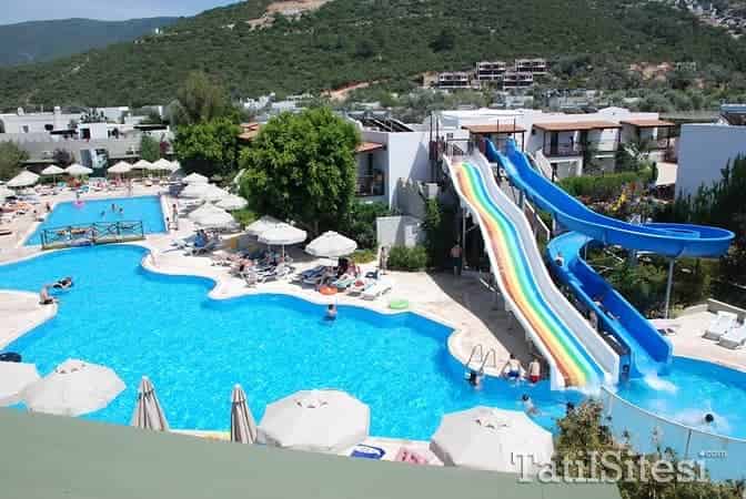 İzer Hotel Beach Club